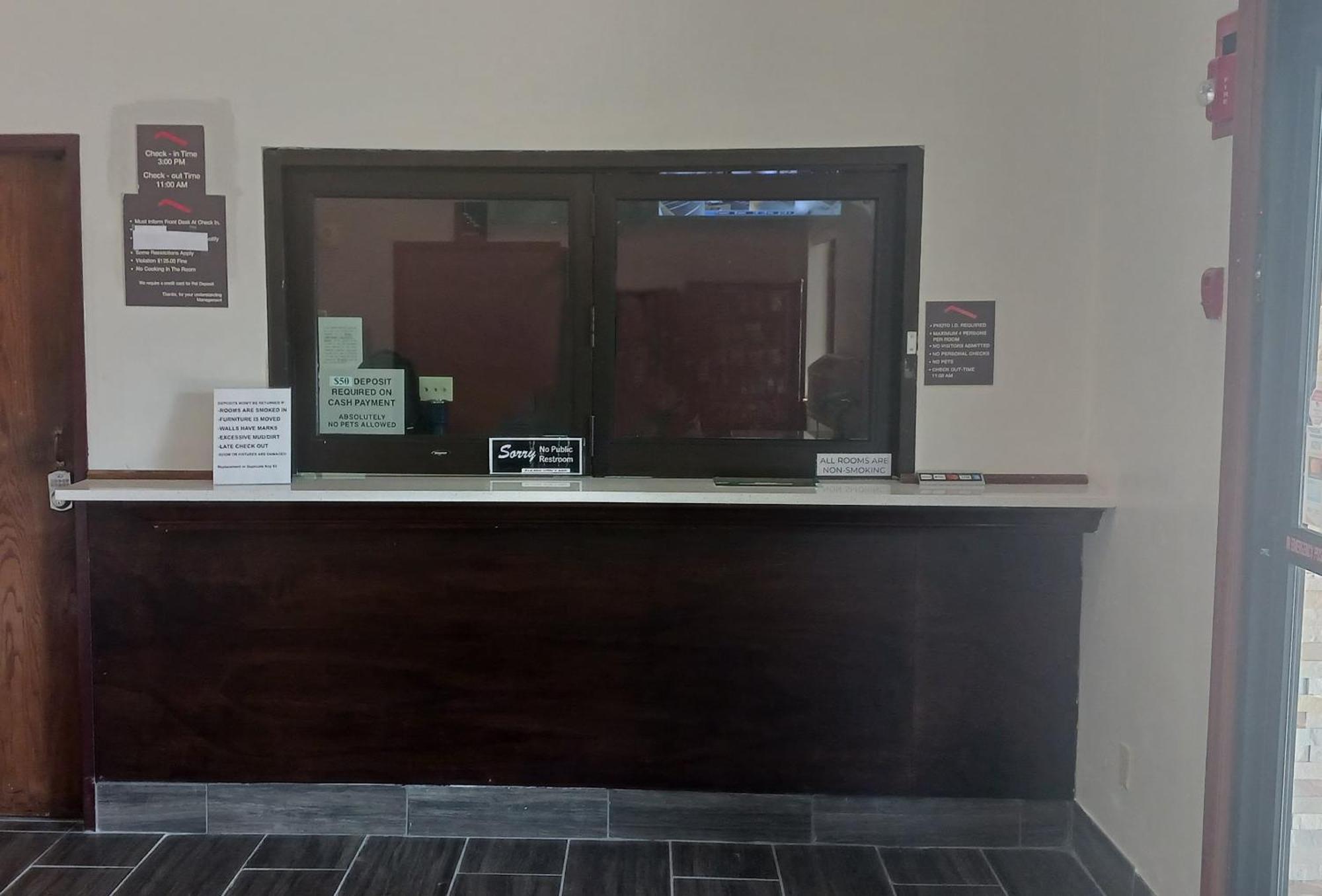 Red Roof Inn Huntsville, Al מראה חיצוני תמונה